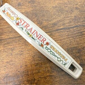 VTG 70s EKCO‎ Strainer Sieve Metal Plastic Handle USA Cottage Kitchen Farmhouse